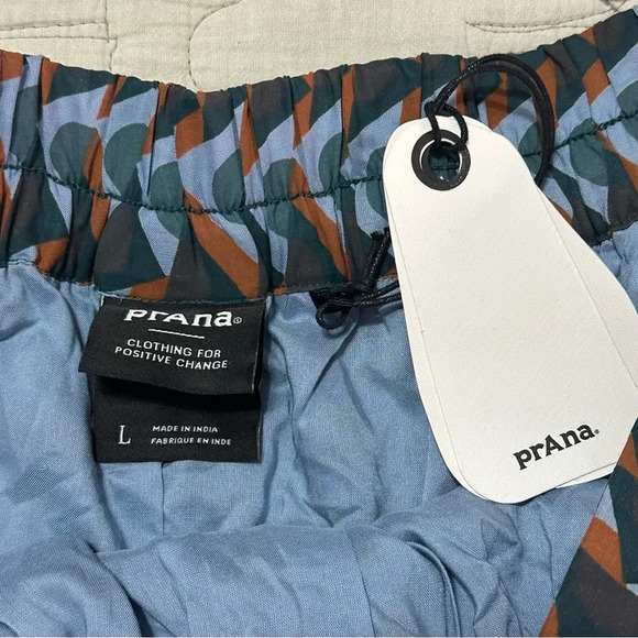 NWT Prana Iguala Shorts L High Tide Retro Geo - Picture 8 of 9